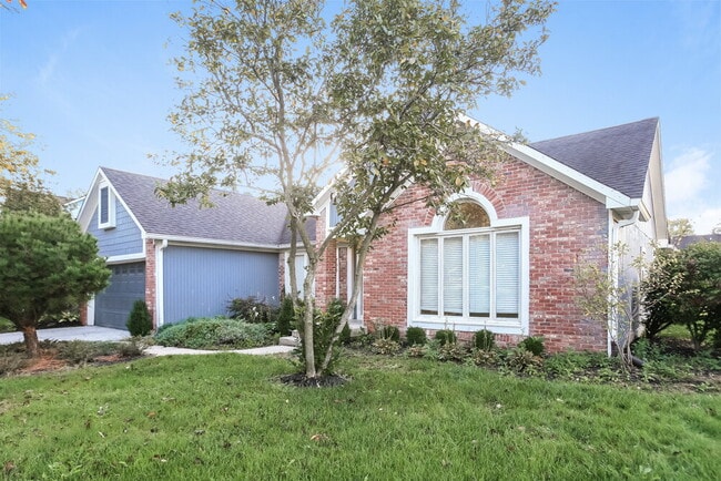 Photo - 705 Firethorn Cir