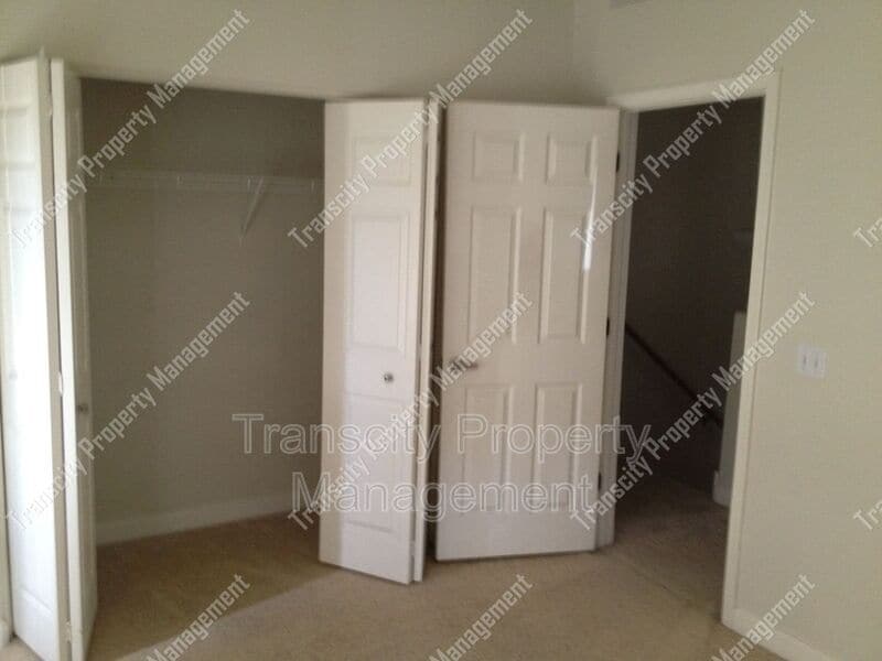 Photo - 4455 E Paradise Vlg Pkwy S