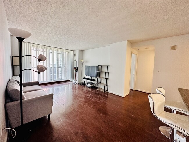 Building Photo - 8 Museum Way Unit 1601 Rental