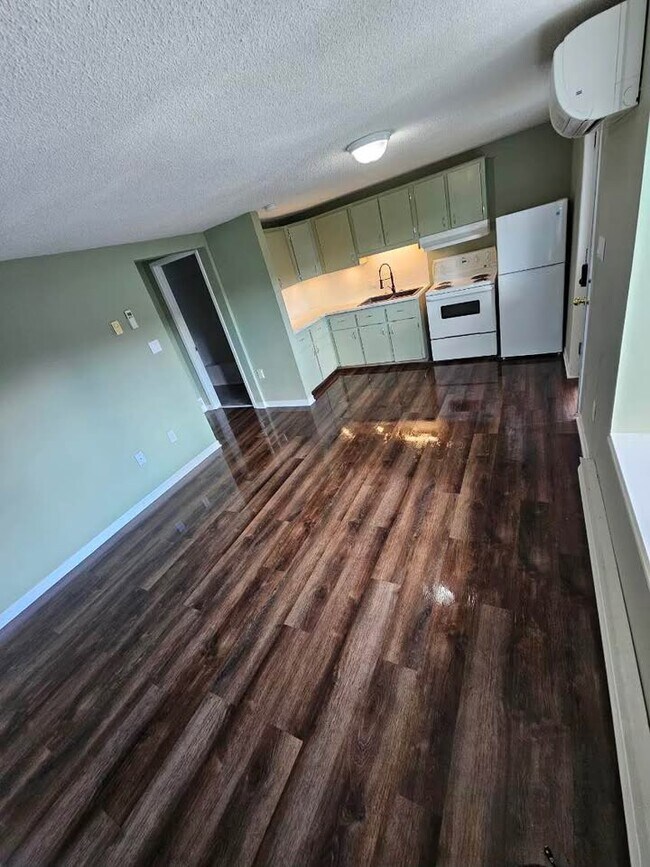 Photo - 10437 Rue Principale Unit 3