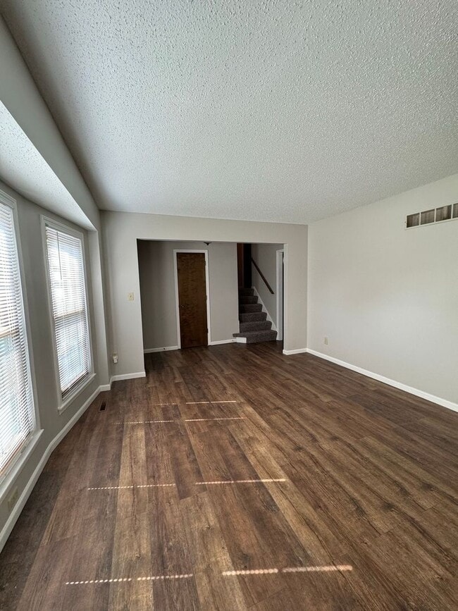 Photo - 5330 Westridge Rd