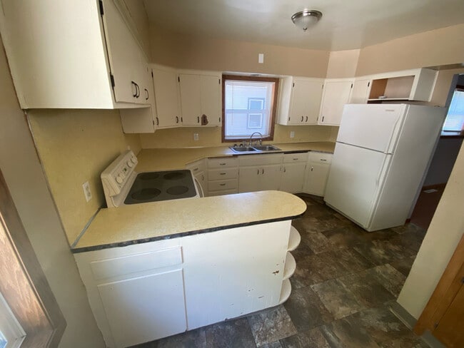 Photo - 630 W Linden St