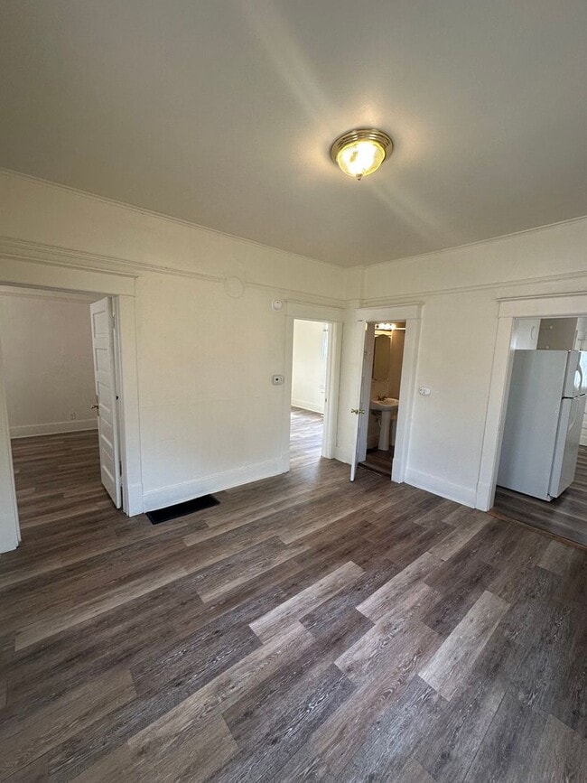 Photo - Charming 2 Bedroom House available NOW!