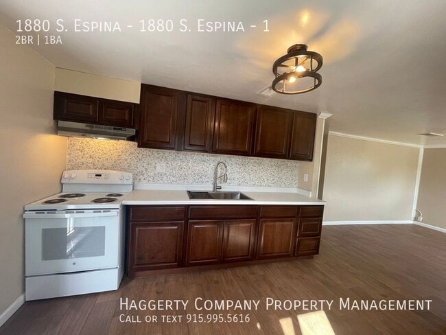 Building Photo - 1880 S Espina St Unit 1