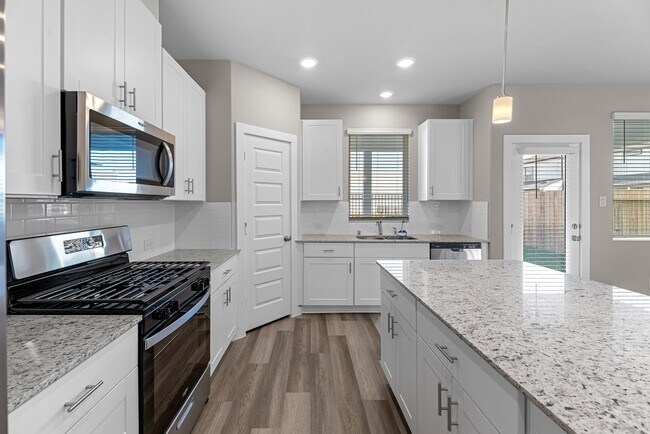 Photo - 1514 Blue Acer Dr