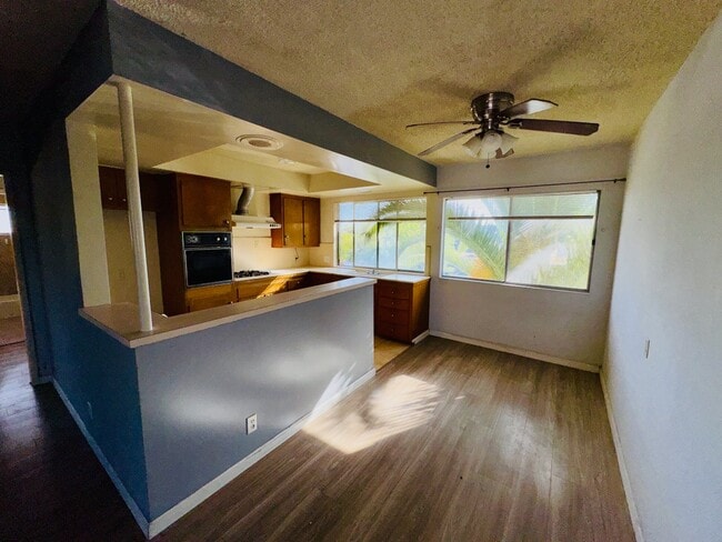 Building Photo - 920 N 1st St