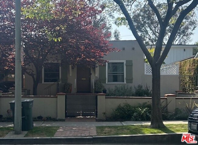 Building Photo - 843 Huntley Dr Rental