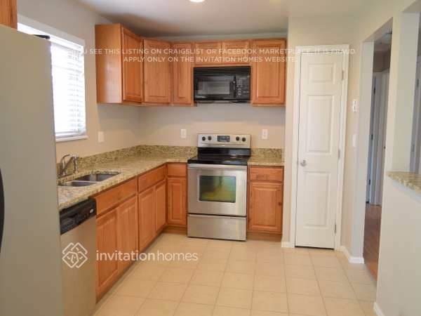 Photo - 11156 Forest Ave