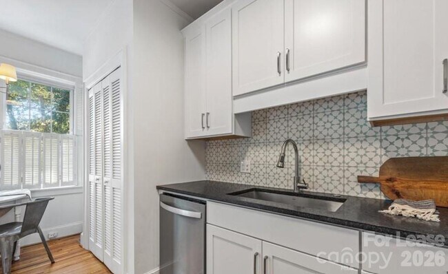 Photo - 118 Altondale Ave Unit 3