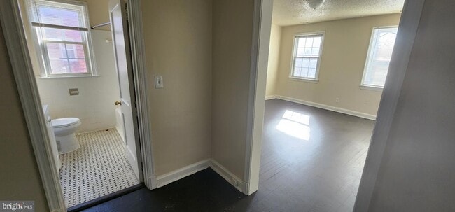 Photo - 604 Mellon St SE