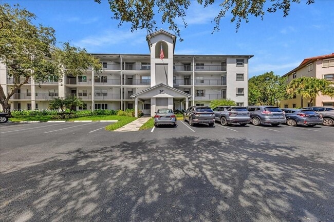 Building Photo - 1300 SW 125th Ave Unit 114K