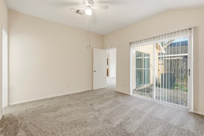 Photo - 1431 Stevenage Ln