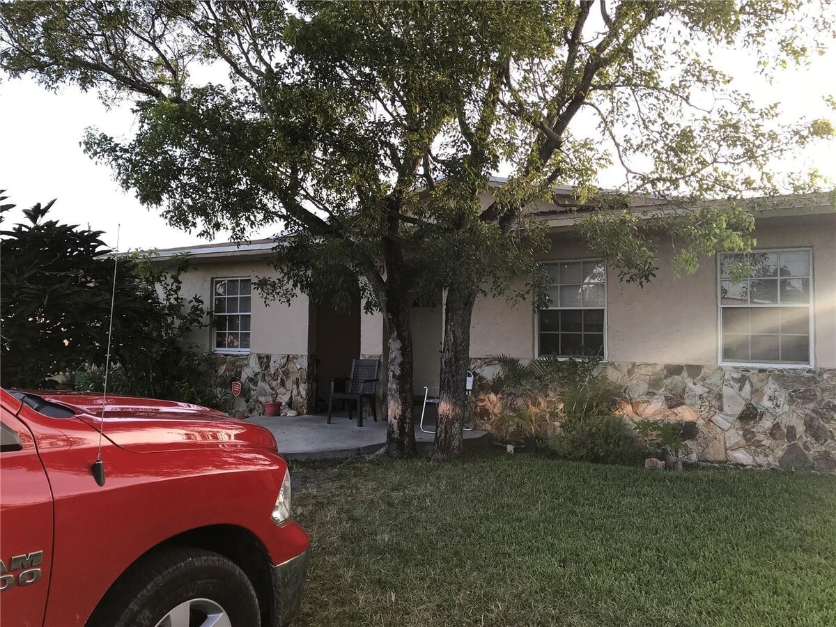 Photo - 4641 SW 47th Ter