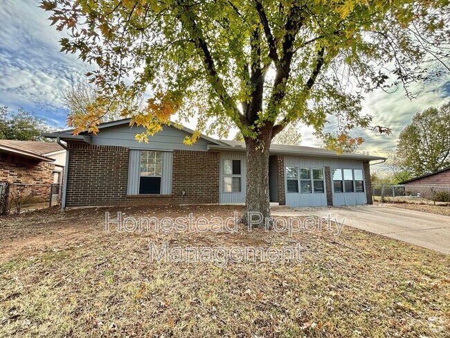 Building Photo - 9608 NE 3rd St Rental