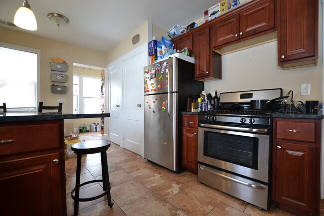 Photo - 131 Nottinghill Rd Unit 2