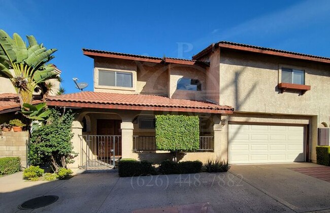 Spacious 2-Story Townhouse in El Monte - Spacious 2-Story Townhouse in El Monte