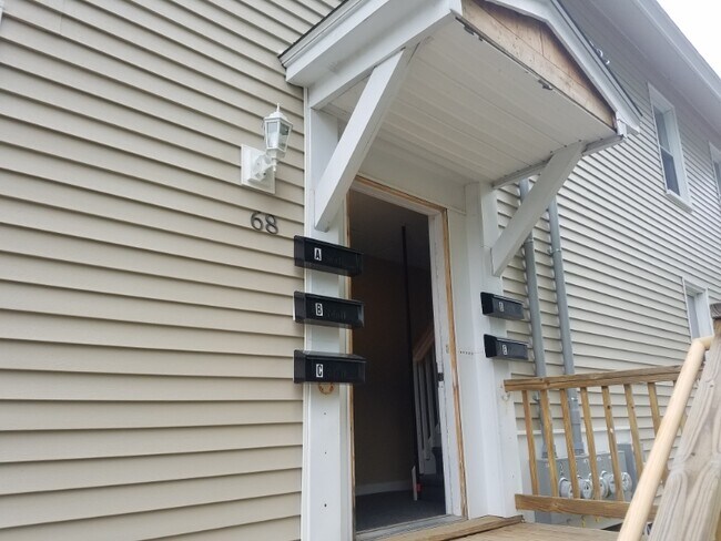 Photo - 68 Pearl St Unit B