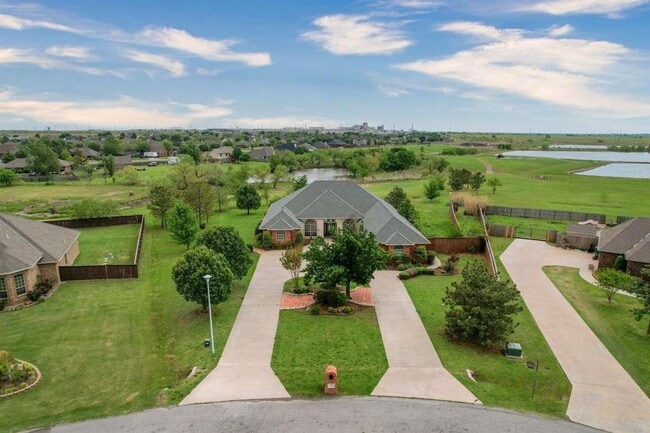 Photo - Amazing Home in Desirable Location