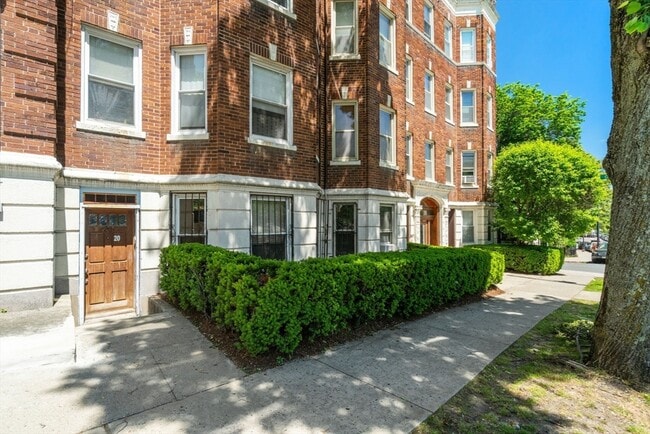 Photo - 1629 Commonwealth Ave Unit 20