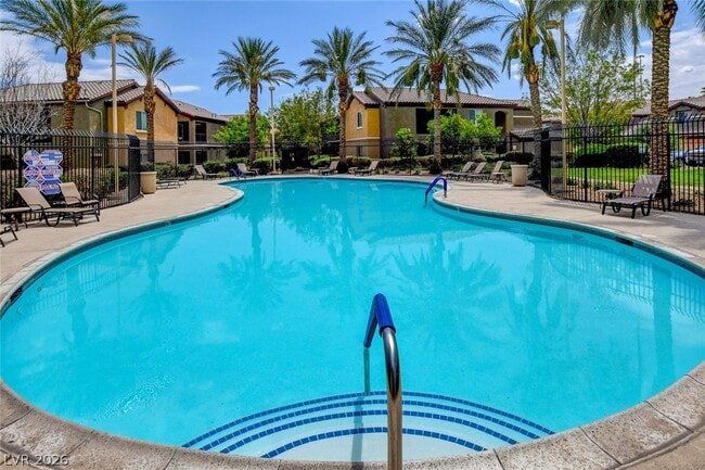 Building Photo - 6868 Sky Pointe Dr Unit 2115