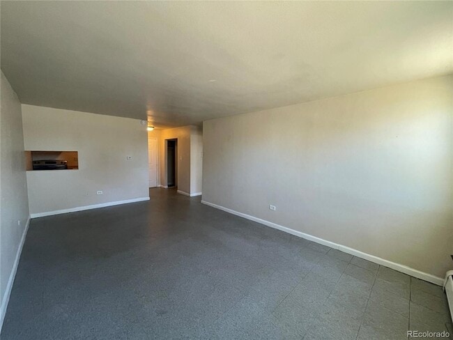 Photo - 1590 Clinton St Unit 4