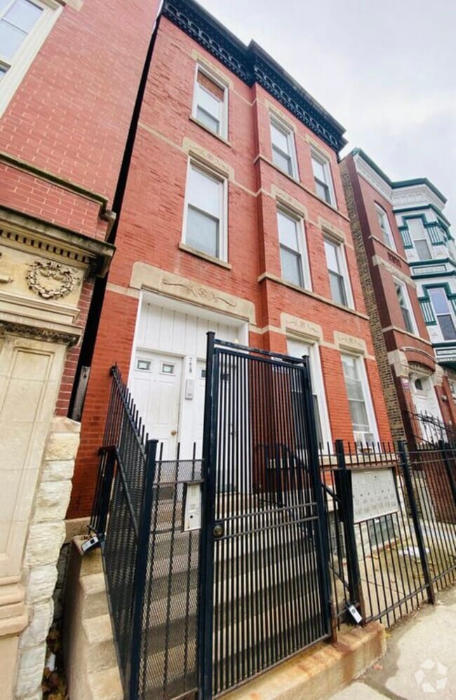 Building Photo - 725 N Ada St Unit 3F Rental