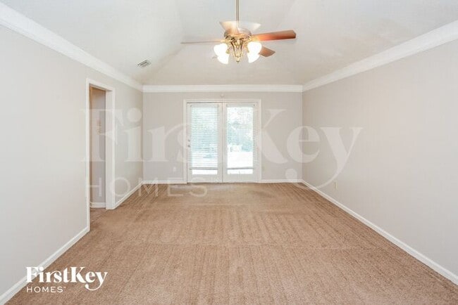 Photo - 8525 Dulwich Rd