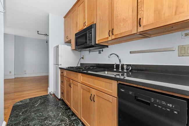 362 Commonwealth Ave Unit 6E