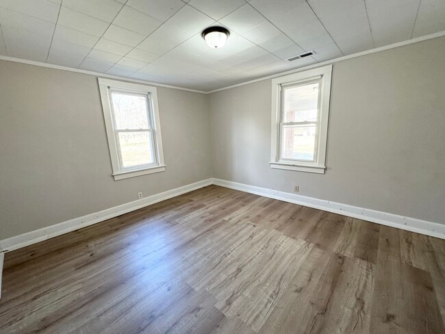 Photo - 1005 Parsonage St