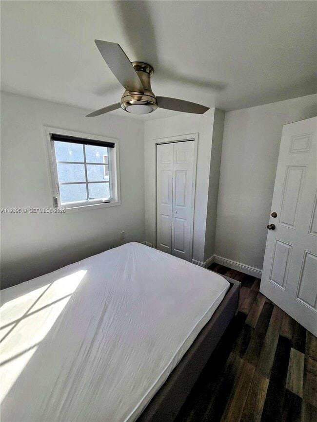 Photo - 5565 NW 24th Ave