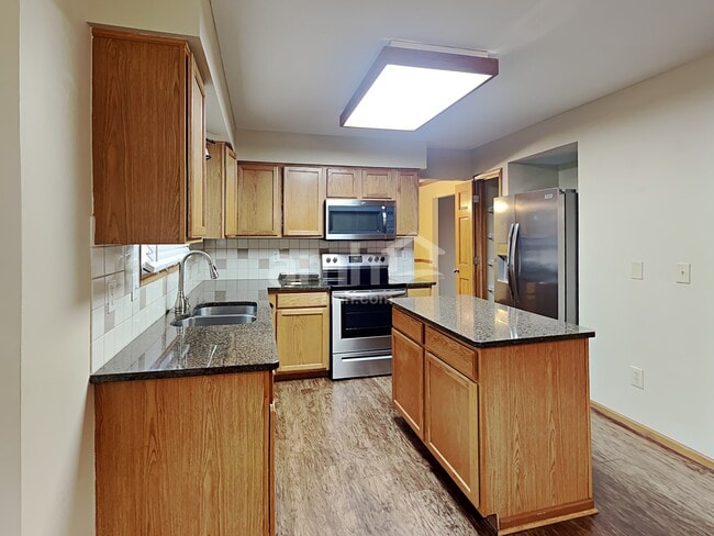 Photo - 1810 Penwood Pl