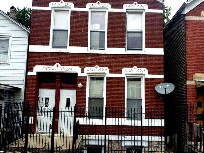 Photo - 2126 W 18th Pl Rental