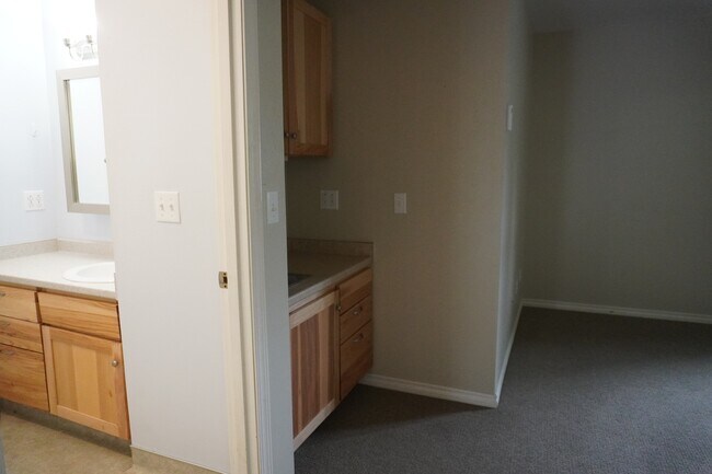 Photo - 1705 Resurrection Blvd