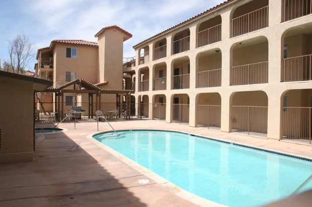 Photo - Regency Park Apts