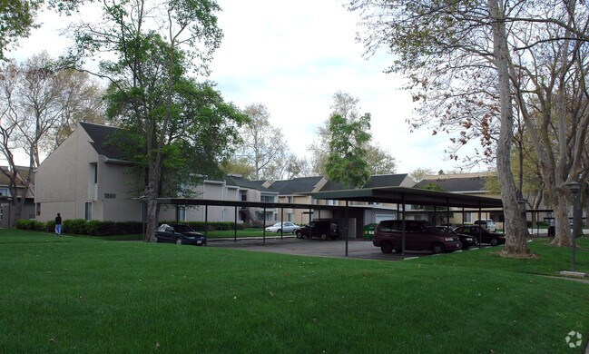El Rancho Verde