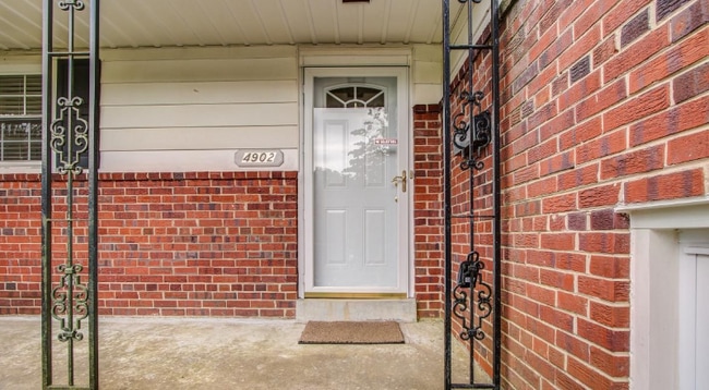 Photo - 4902 Elsmere Ave