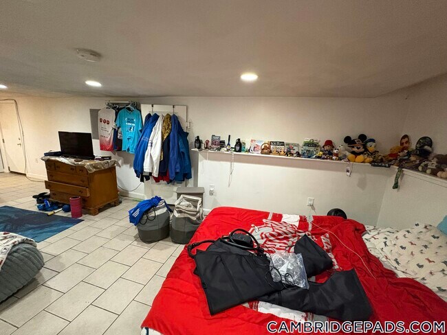 195 Hampshire St Unit B