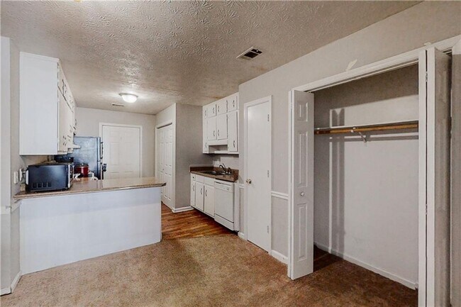 Photo - Ridgemere Ct Unidad 5383 Ridgemere Ct