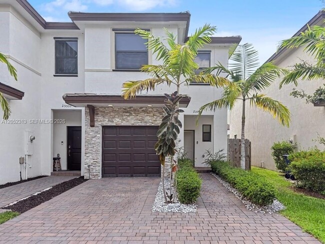 Building Photo - 25545 SW 109th Ave