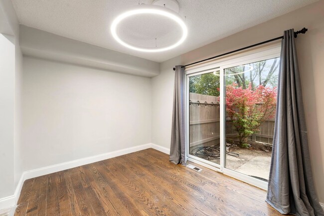 Photo - 136 Mohawk Trail