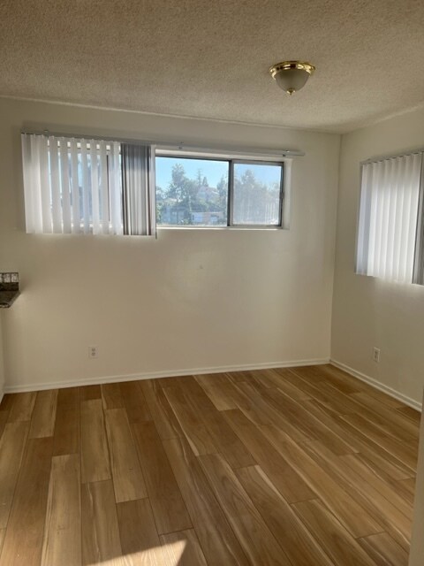 Photo - 2157 Vine St Unidad 15