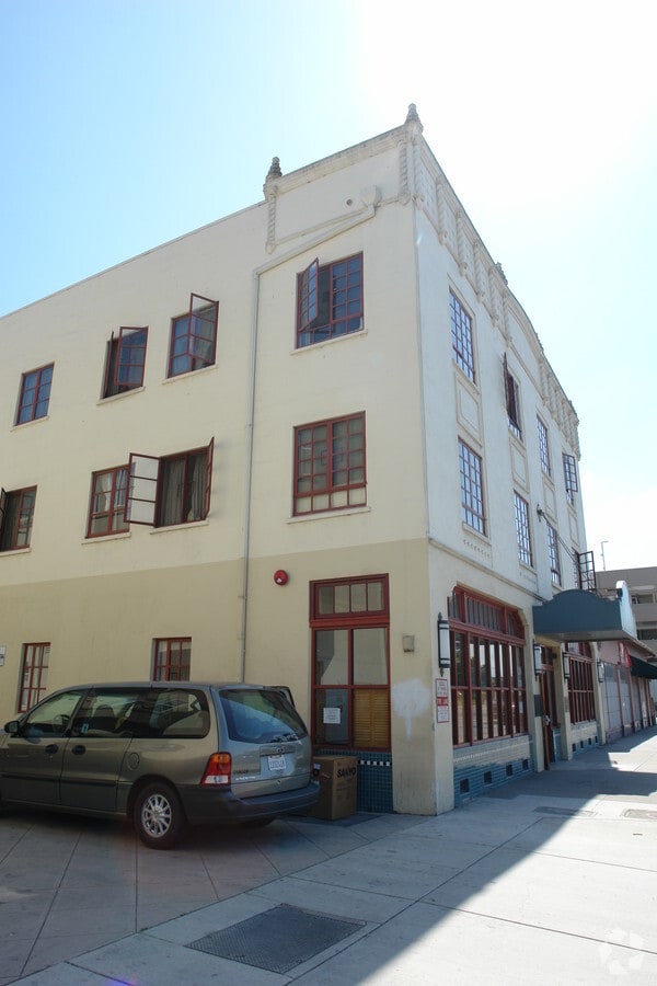 Plaza House - Plaza House