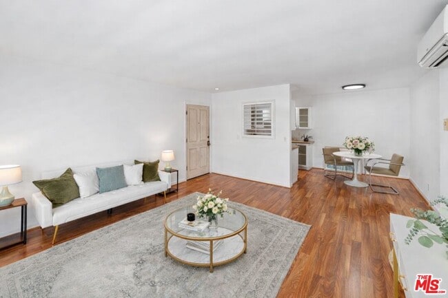 Photo - 1440 23rd St Unit 302