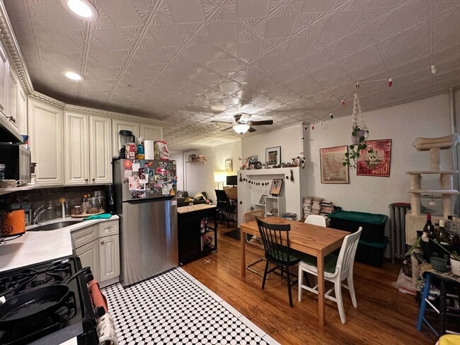 Photo - 85A Summit St