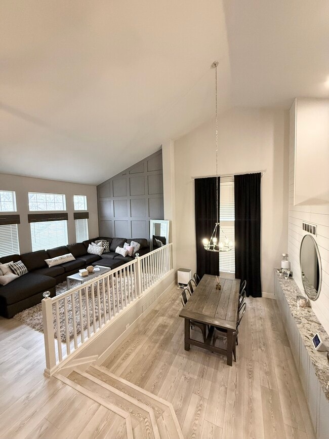 Photo - 562 E 133rd Ct