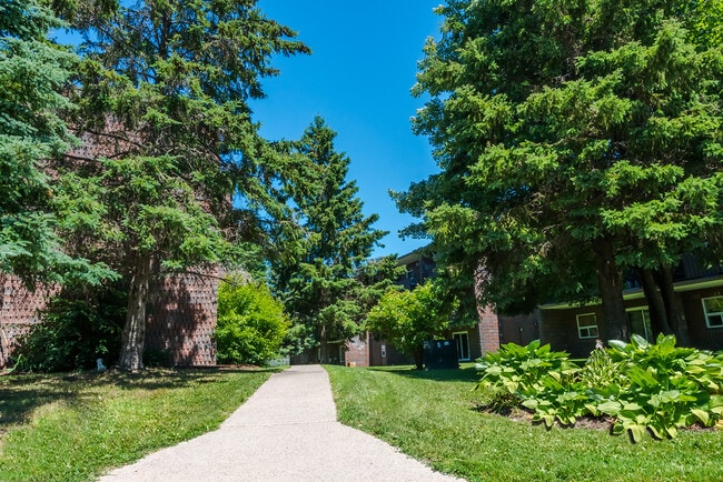 Photo - Village Green Apartments