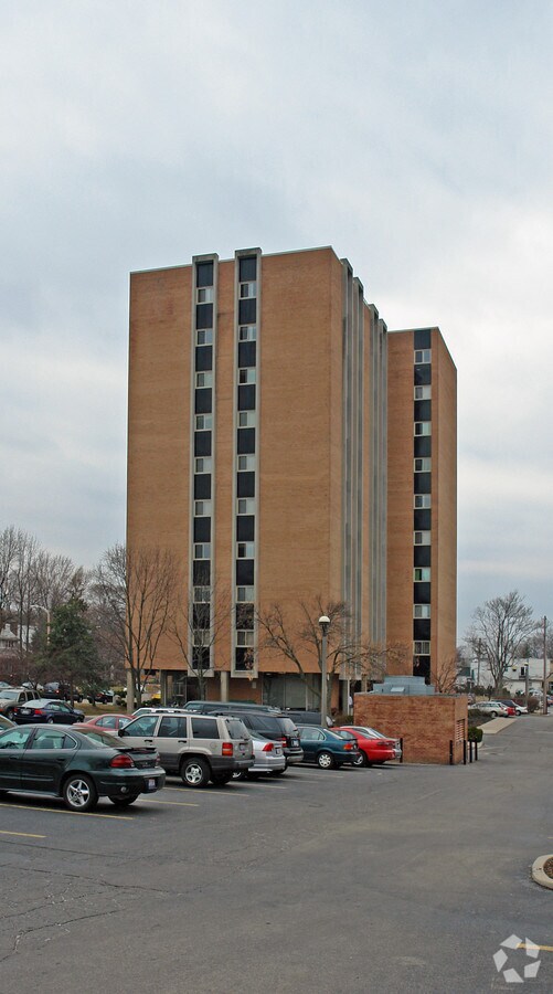Photo - Campus South Apartments