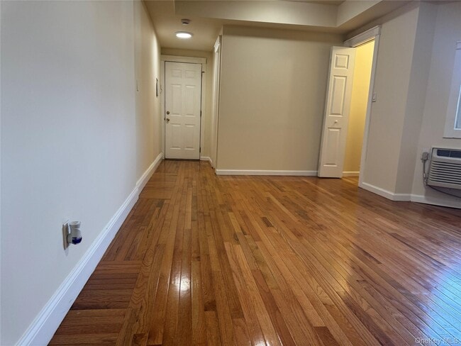 Photo - 284 Main St Unit 3 B