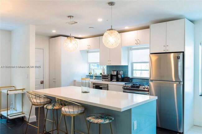 Photo - 426 NE 26th St Unit 2