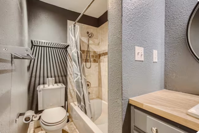 Photo - 2020 E 14th Ave Unit 2